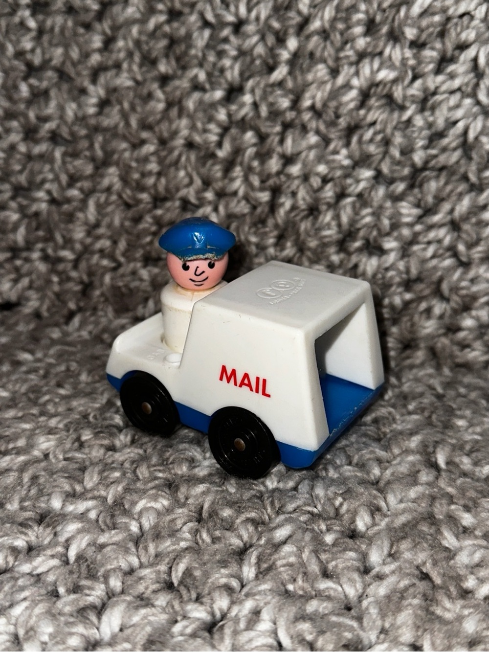 Vintage 1986 Fisher Price Little People Mail Truck Vehicle With Mailman Figure